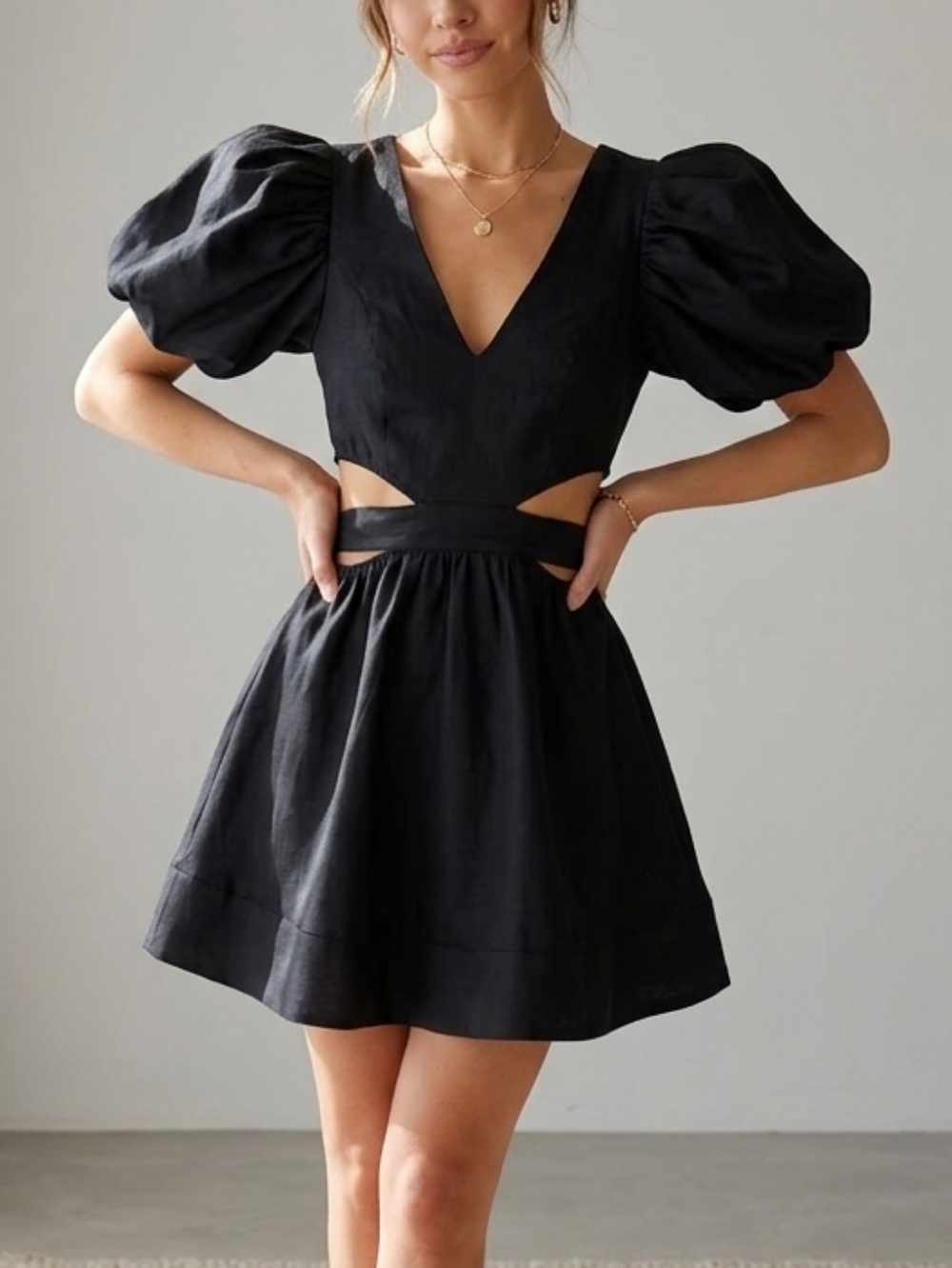 ✨ | Dramatic Puff Sleeve Cut-Out Mini Dress ✨ Size S